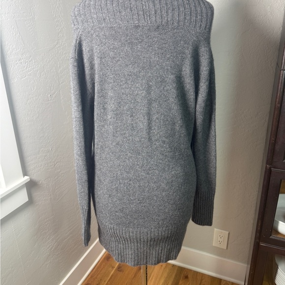 Sofie 100% Cashmere Shawl Collar Button Front Long Sweater Size S - Picture 6 of 9